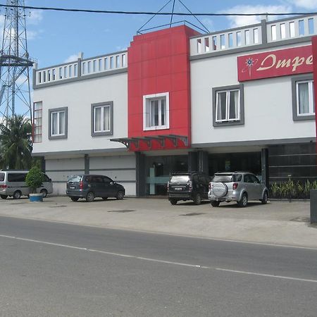 Imperial Hotel Kendari エクステリア 写真