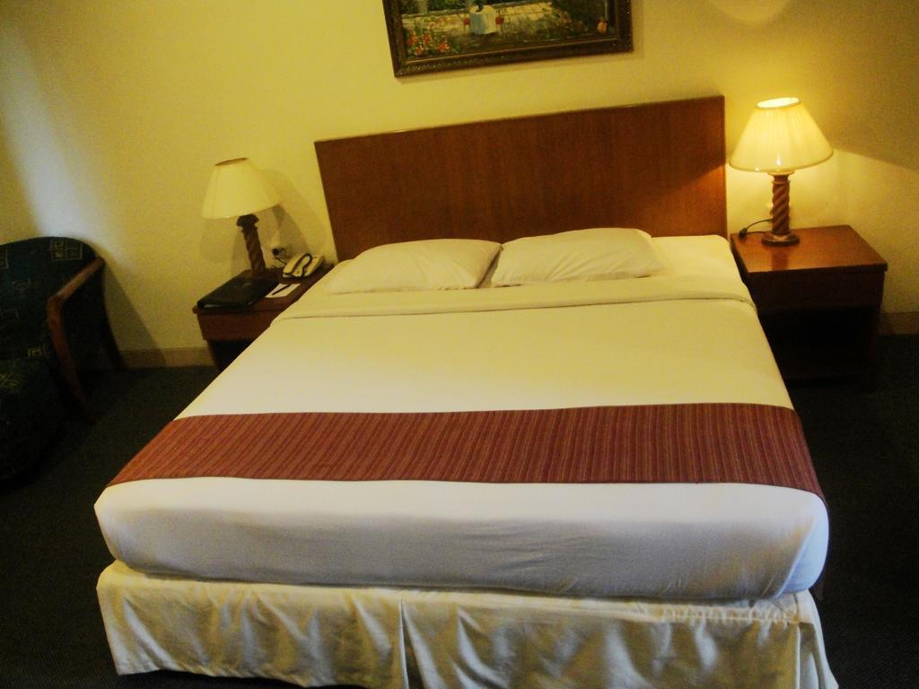 Imperial Hotel Kendari 部屋 写真