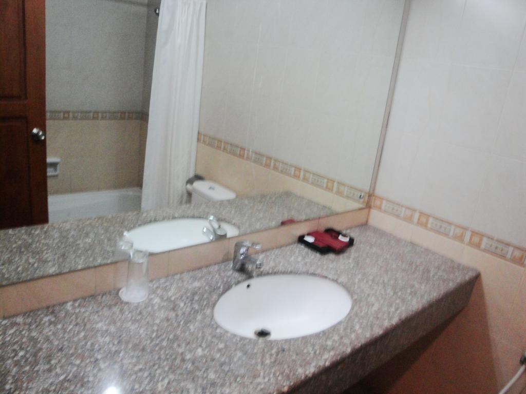 Imperial Hotel Kendari 部屋 写真