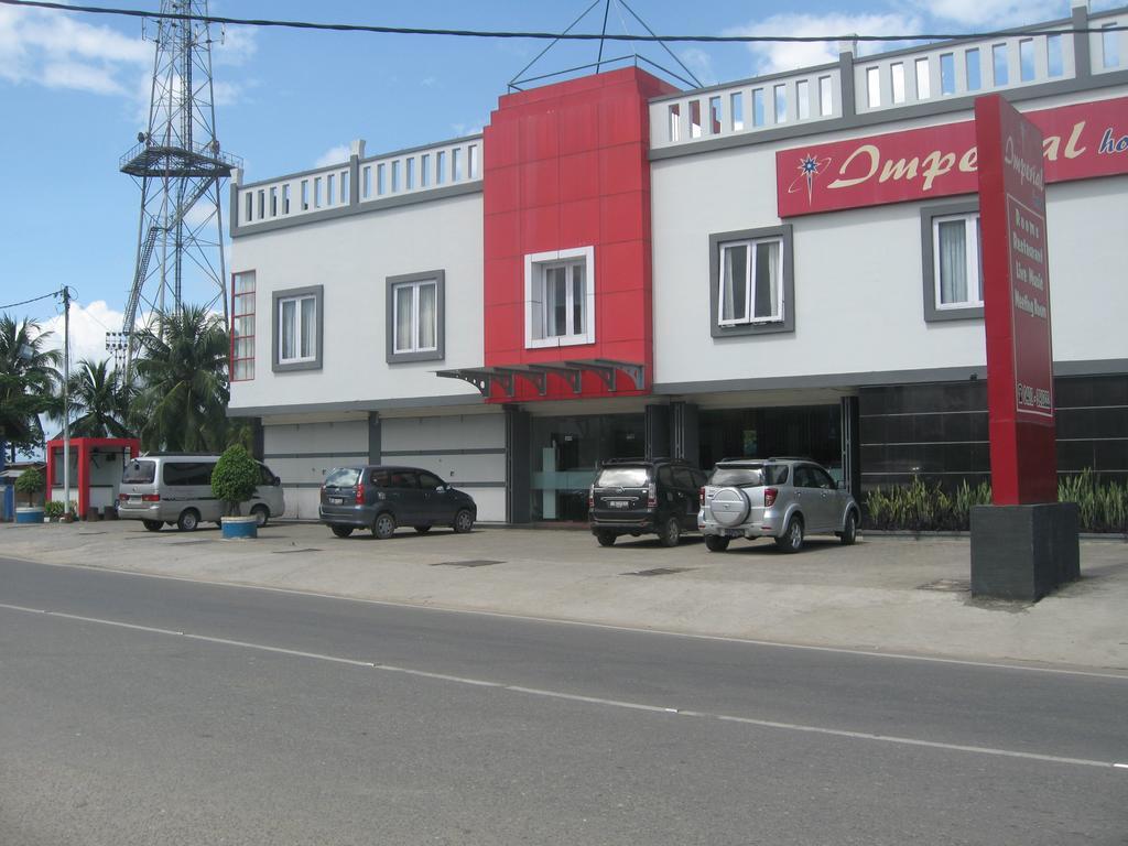 Imperial Hotel Kendari エクステリア 写真